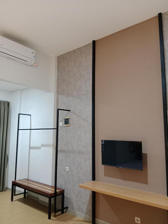 Andita Syariah Hotel Surabaya Exterior photo
