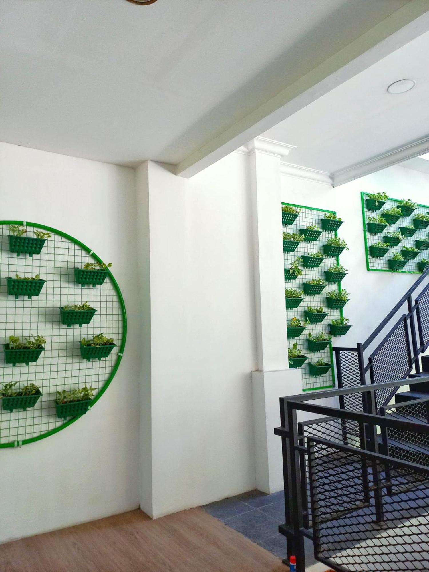 Andita Syariah Hotel Surabaya Exterior photo